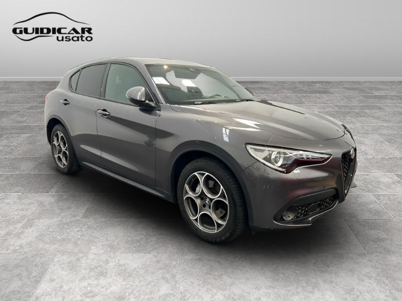 GuidiCar - ALFA ROMEO Stelvio 2022 2022 Stelvio 2.2 t Sprint Q4 190cv auto Usato